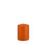 Sloupková svíčka MAEVA, oranžová, 10cm, Ø7cm, 42h - Made in Germany