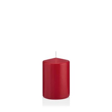 Sloupková svíčka MAEVA, tmavě červená, 10cm, Ø7cm, 42h - Made in Germany