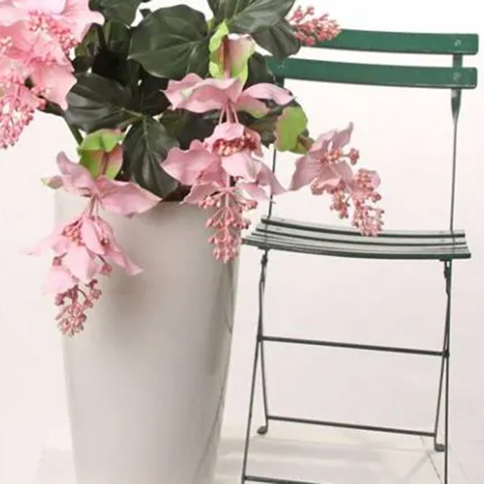 Z&aacute;věsn&eacute; uměl&eacute; květiny