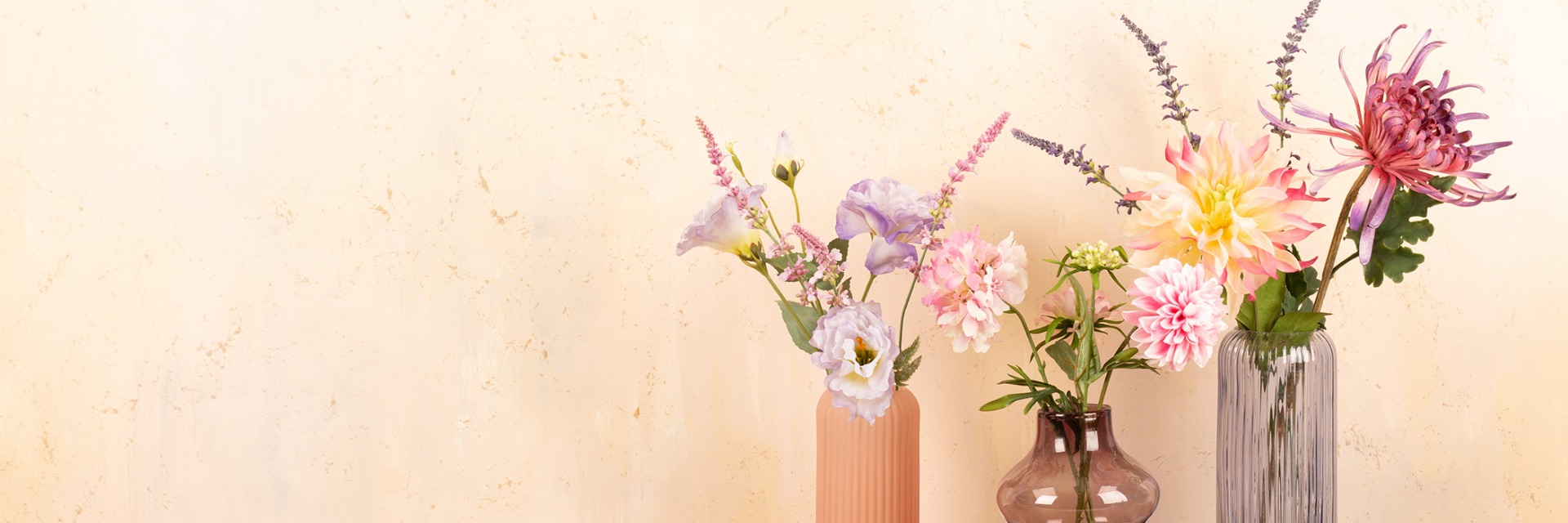 Realistick&eacute; uměl&eacute; květiny