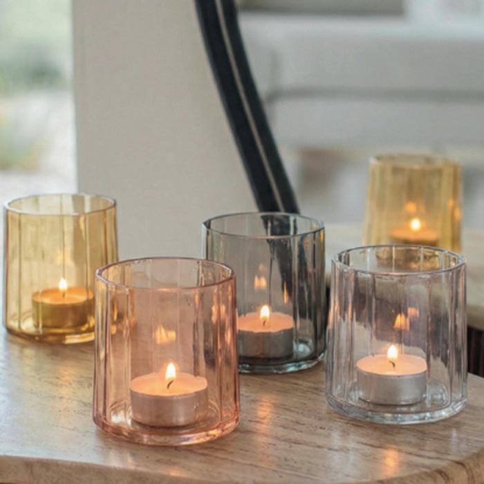 Čajov&eacute; sv&iacute;čky