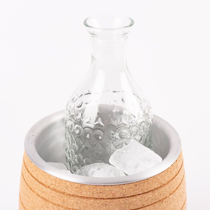 Chladic&iacute; obal z korku