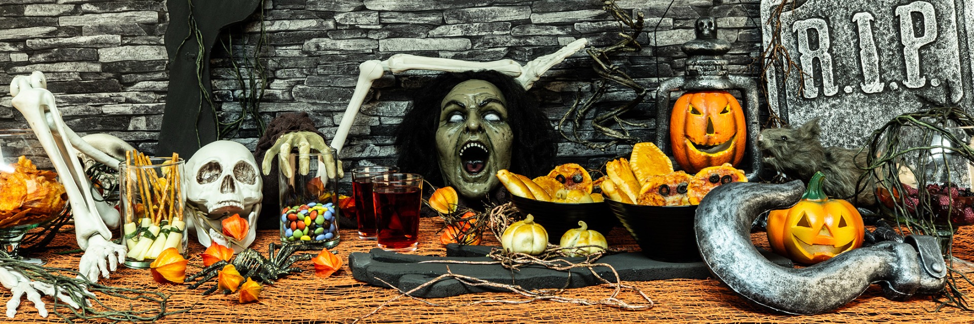 Vše pro strašidelnou výzdobu stolu