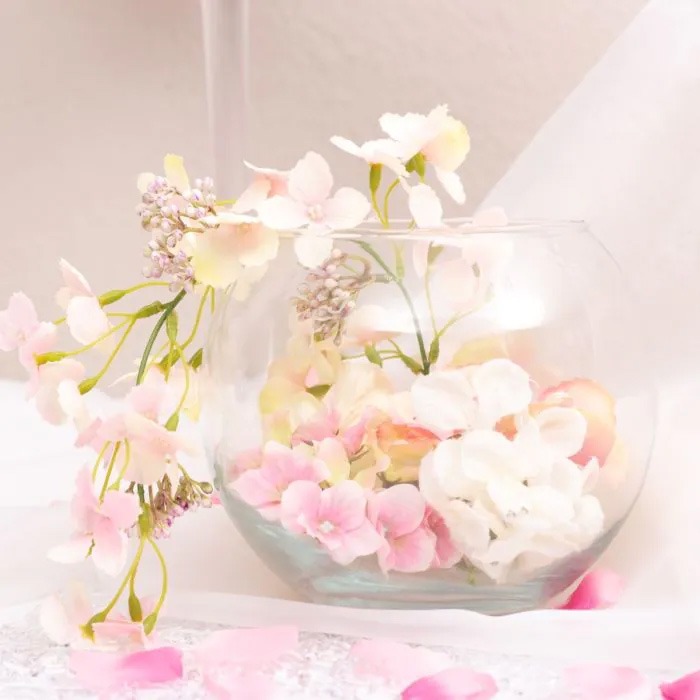 Svatební dekorace s hortenziemi mit Hortensien