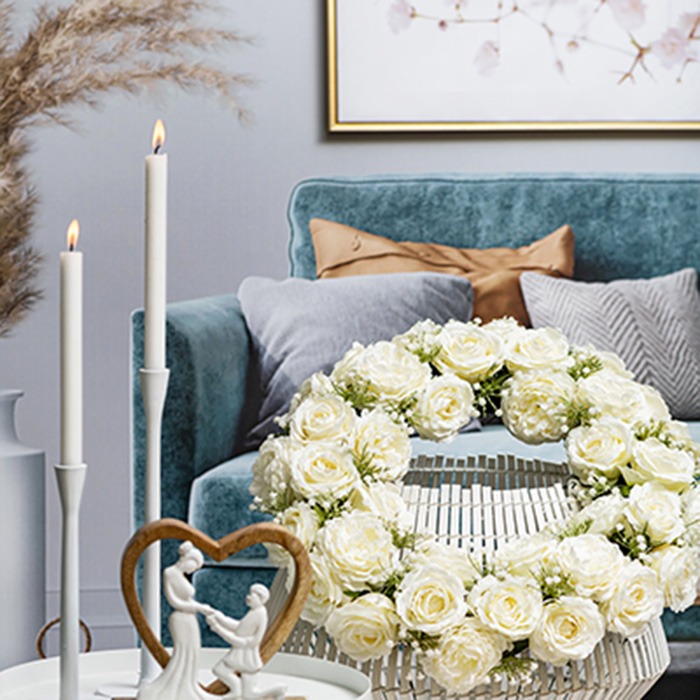 Věnce z růž&iacute;